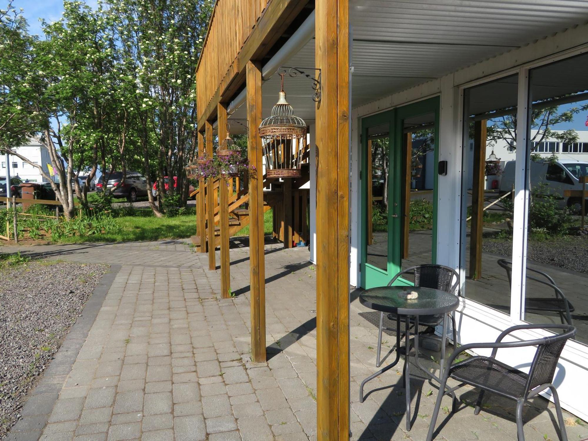Husavik Green Hostel Exterior photo